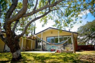 639 Ridge Rd, Redding, CA 96003-2602