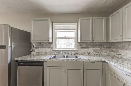 116 Woodhaven Dr, Stockbridge GA  30281-4206 exterior