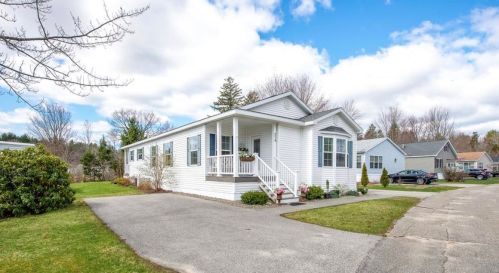 219 Mackerel Ave, Portsmouth, NH 03801-2010