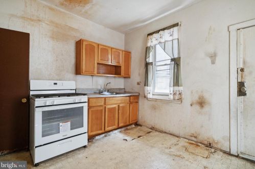 3413 10th St, Philadelphia PA 19148-0053 exterior