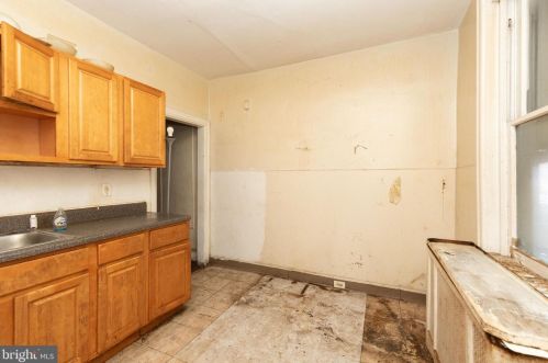 4706 4 St, Philadelphia PA 19140-2416 exterior