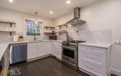 4011 Arden Way, Atlanta GA  30342-3954 exterior