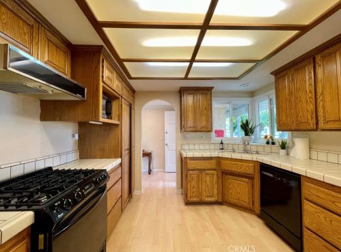 16584 Yucca Cir, Santa Ana CA  92708-2251 exterior