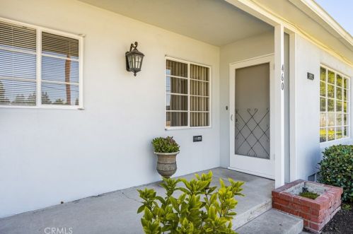 460 Cambridge St, Orange CA  92866-1150 exterior