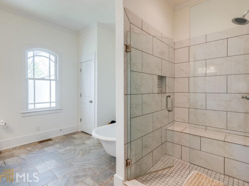 466 Hemlock Cir, Atlanta GA  30316-1838 exterior