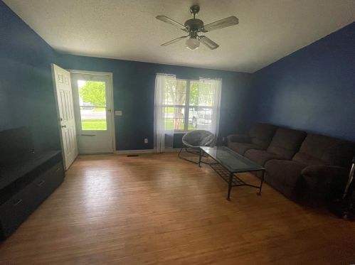 409 Court St, Saint Clement, MO 63334-1401