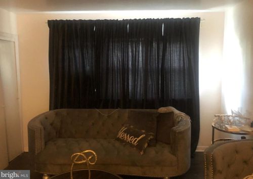 8128 Ditman St, Philadelphia PA 19136-2813 exterior