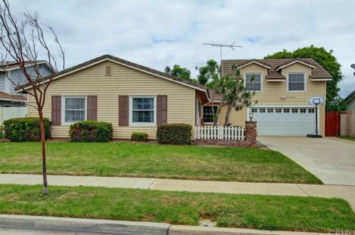 9441 El Blanco Ave, Santa Ana, CA 92708-4511
