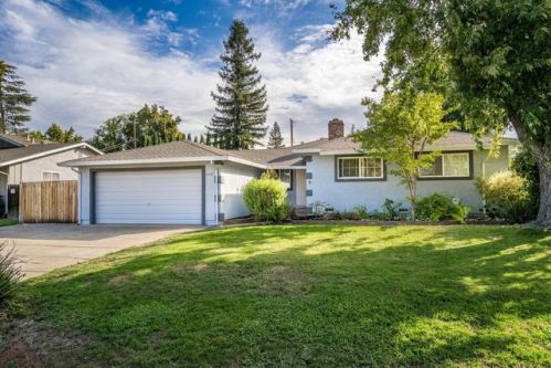 9537 Shumway Dr, Citrus Heights, CA 95662-5438