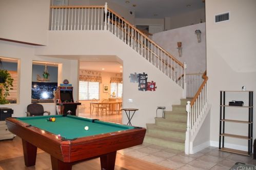 16692 Leiana Ct, Riverside, CA 92503-0566
