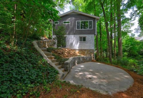 100 Angus Trl, Atlanta GA  30328-3031 exterior