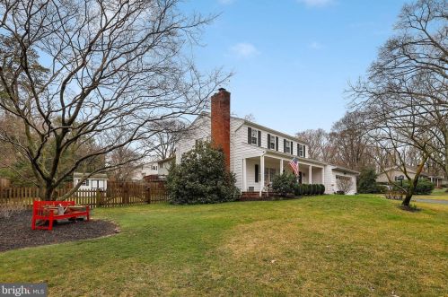 631 Hawick Dr, Severna Park, MD 21146-1410