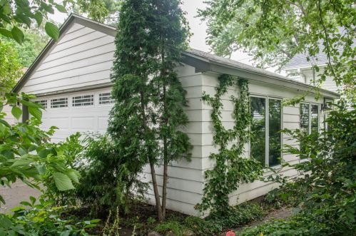 1422 Hewitt Ave, Saint Paul MN  55104-1309 exterior