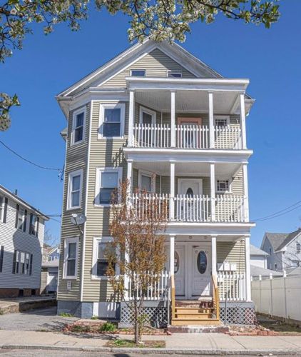 64 Health Ave, Providence, RI 02908-4521