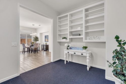 9493 Emerald Cove Ln, Elk Grove CA  95758-3612 exterior