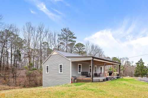 206 Paschal Ln, Franklin, GA 30217-5179