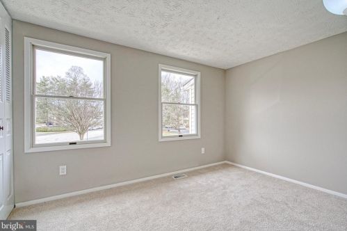 8359 Bark Tree Ct, Springfield VA  22153-3832 exterior