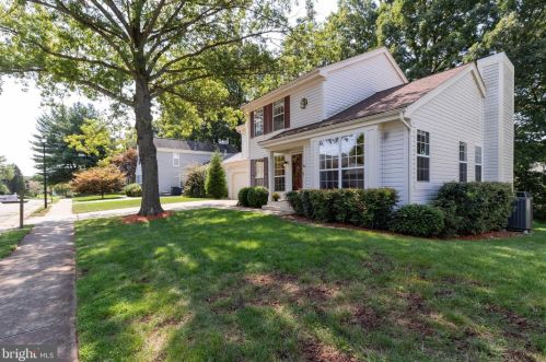 2868 Running Pump Ln, Herndon, VA 20171-3614