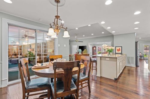 6127 Dilbeck Ln, Dallas TX  75240-5350 exterior