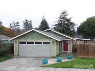 1963 Cottonwood Ave, Mckinleyville, CA 95519-3943