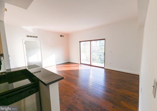 3750 Main St, Philadelphia, PA 19127-2108