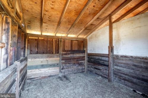 522 Mt Laurel Rd, Mount Laurel NJ  08054-9557 exterior