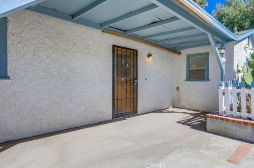 704 Fairlawn Ave, Santa Ana, CA 92703-2816