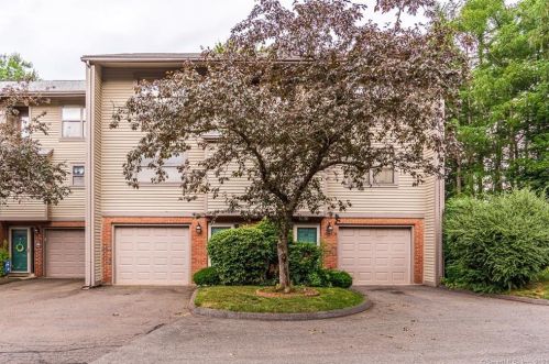 87 Metacomet Dr, Meriden CT  06450-3581 exterior