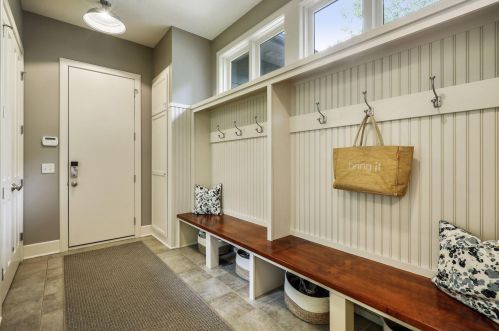 2165 Charlton Rd, Saint Paul MN  55118-4738 exterior