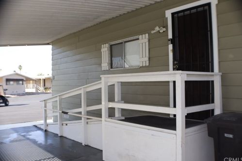 9391 California Ave, Riverside CA  92503-3200 exterior