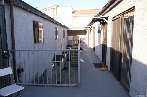 312 Pacific Ave, Glendale CA  91203-2111 exterior