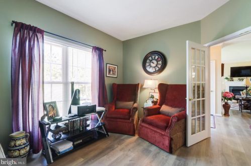 384 Turnberry Dr, Charles Town WV  25414-3930 exterior