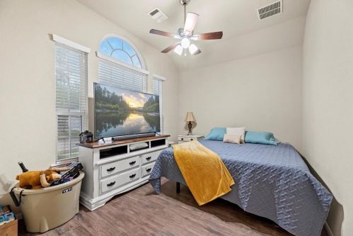 7511 Lone Star Jct St, Richmond TX 77406-7069 exterior