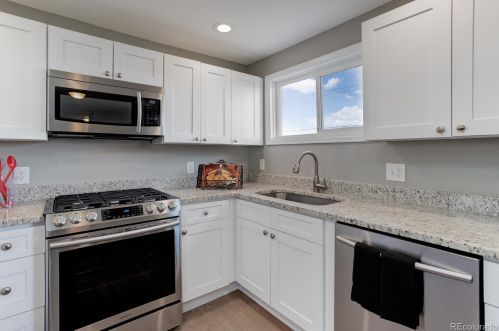 10101 9 Dr, Aurora CO 80215-5766 exterior