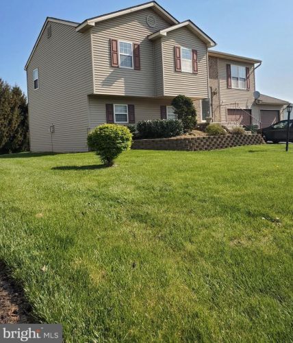 1856 Brandywine Ln, York, PA 17404-6442