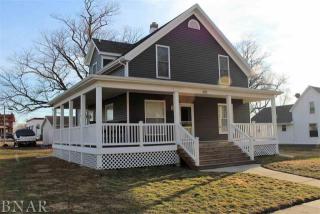 302 Prairie St, Heyworth, IL 61745-9333