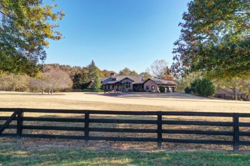 130 Woodhaven Ln, Ball Ground, GA 30107-3106