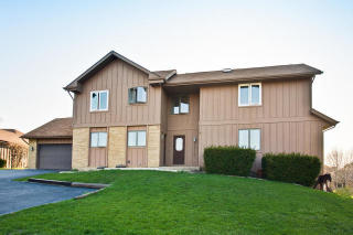 39793 Crabapple Dr, Antioch, IL 60002-2336
