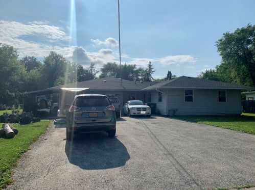 40068 Circle Ave, Antioch, IL 60002-8503