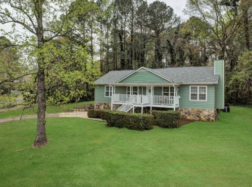 202 Melinda Ln, Holly Springs, GA 30188-1652