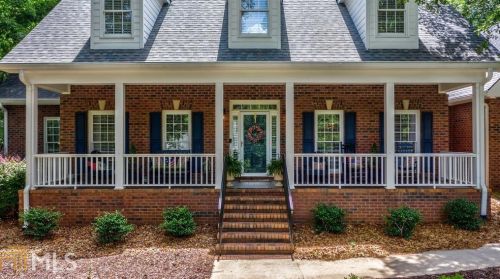 1140 Derby Ln, Bogart, GA 30622-5911