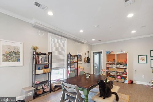 1400 27th St, Philadelphia, PA 19146-3701