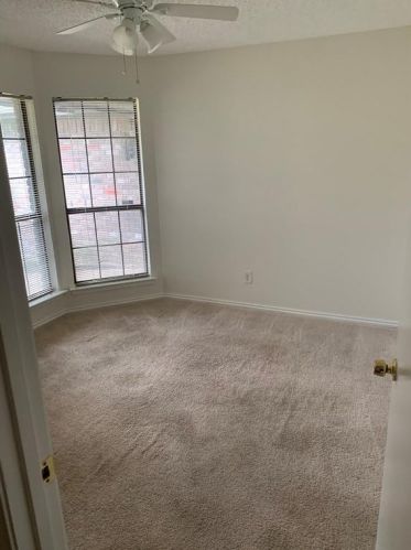 2604 Rdg Rd, Fort Worth TX  76133-7722 exterior