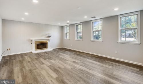 7305 Langsford Ct, Springfield VA  22153-1536 exterior