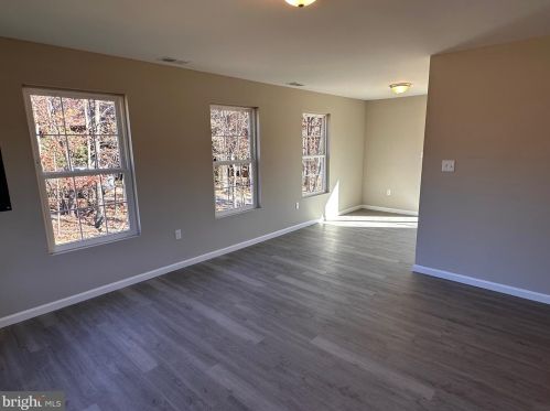 60 Cielo Ln, Berkeley Springs WV  25411-7123 exterior