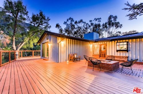 24890 Bob Batchelor Rd, Calabasas, CA 91302-3216