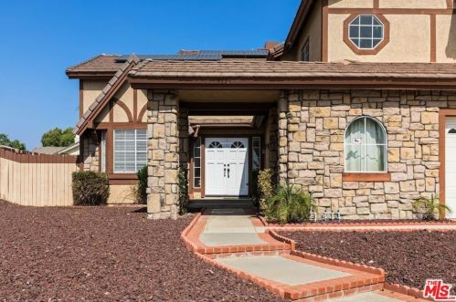 9193 Middlefield Dr, Riverside CA  92508-6258 exterior