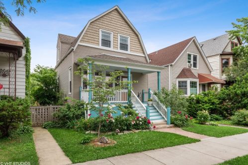 4234 Monticello Ave, Chicago, IL 60618-2014