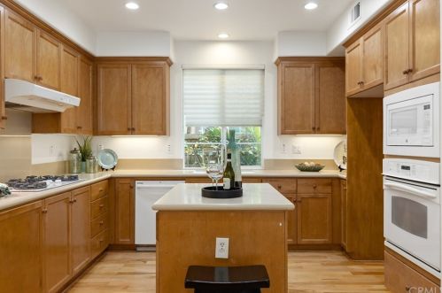 107 Canopy, Irvine CA  92603-0658 exterior