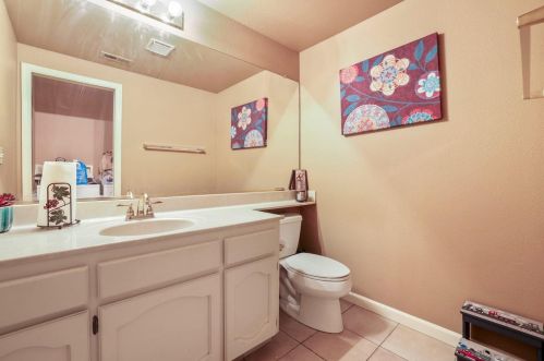 2308 Grouse Crossing Way, Modesto CA  95355-9216 exterior
